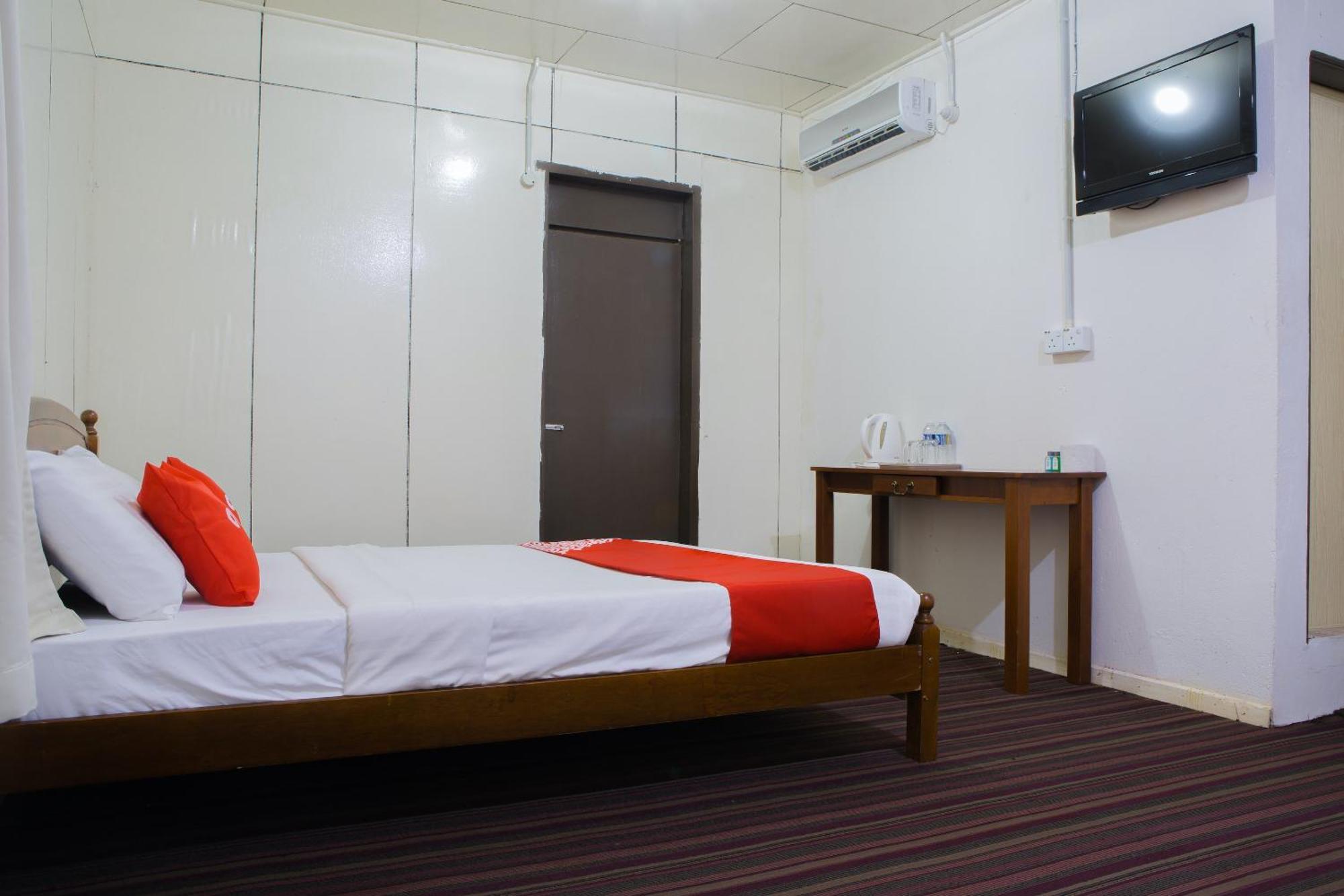 Oyo 90037 The 7 Lodge Tambunan Extérieur photo