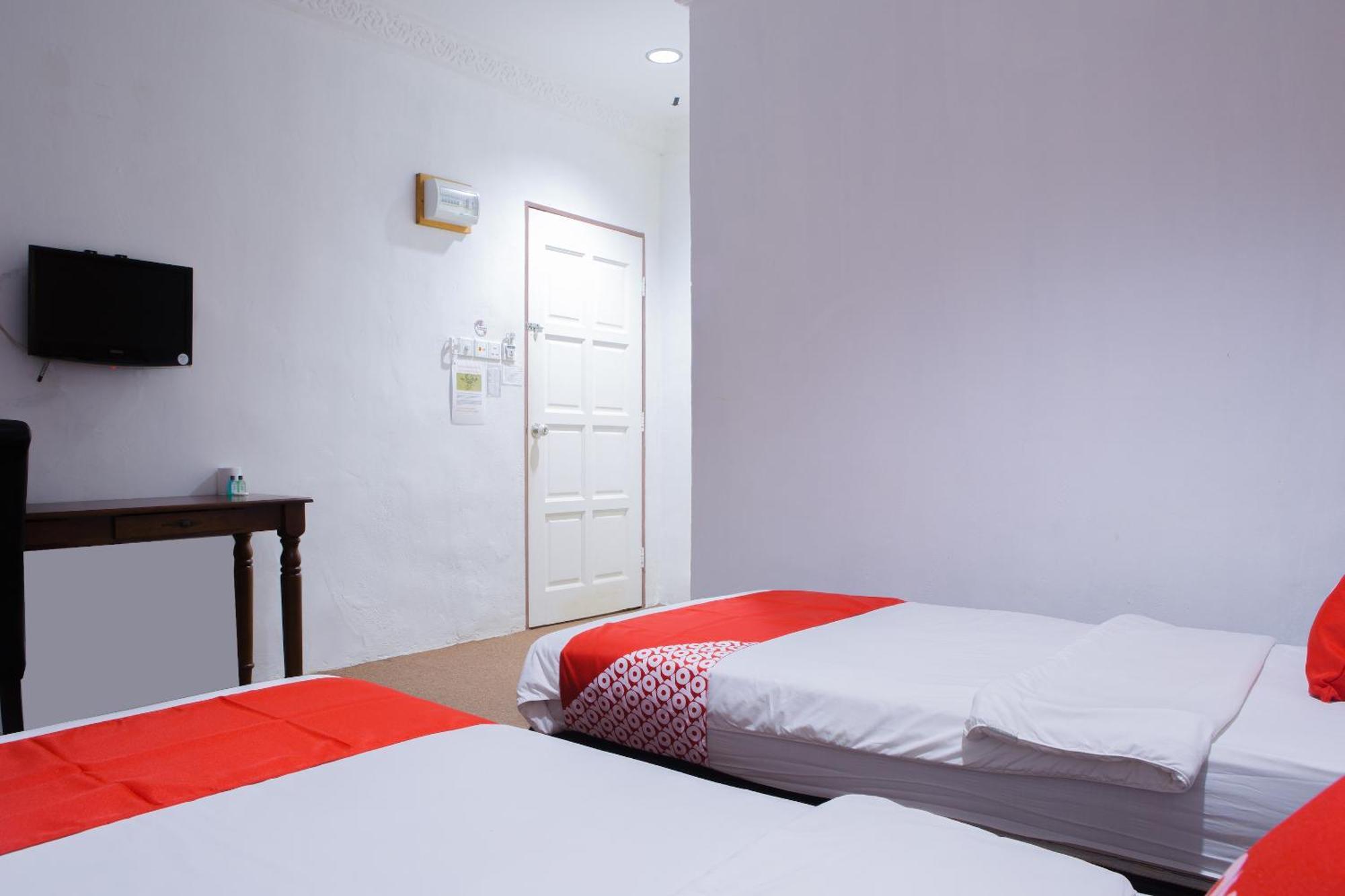 Oyo 90037 The 7 Lodge Tambunan Extérieur photo